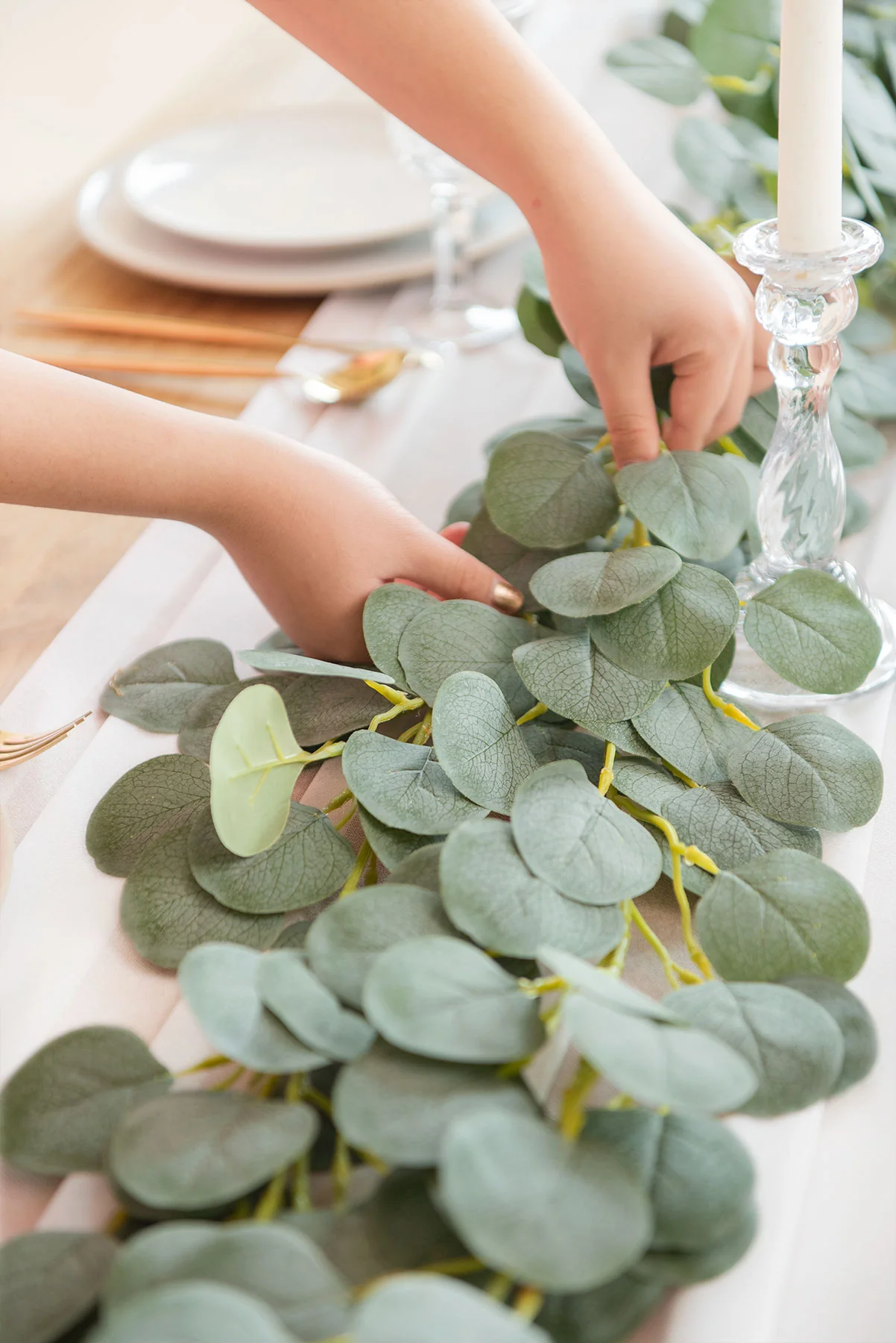 5.9ft Eucalyptus Leaf Greenery Garland | Clearance - Image 3