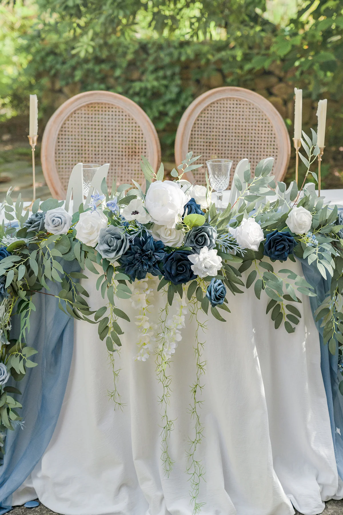 9ft Head Table Flower Garland in Dusty Blue & Navy - Image 4
