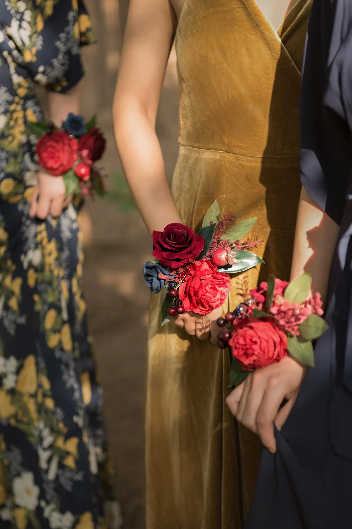 Boutonniere & Wrist Corsage Set - Image 25