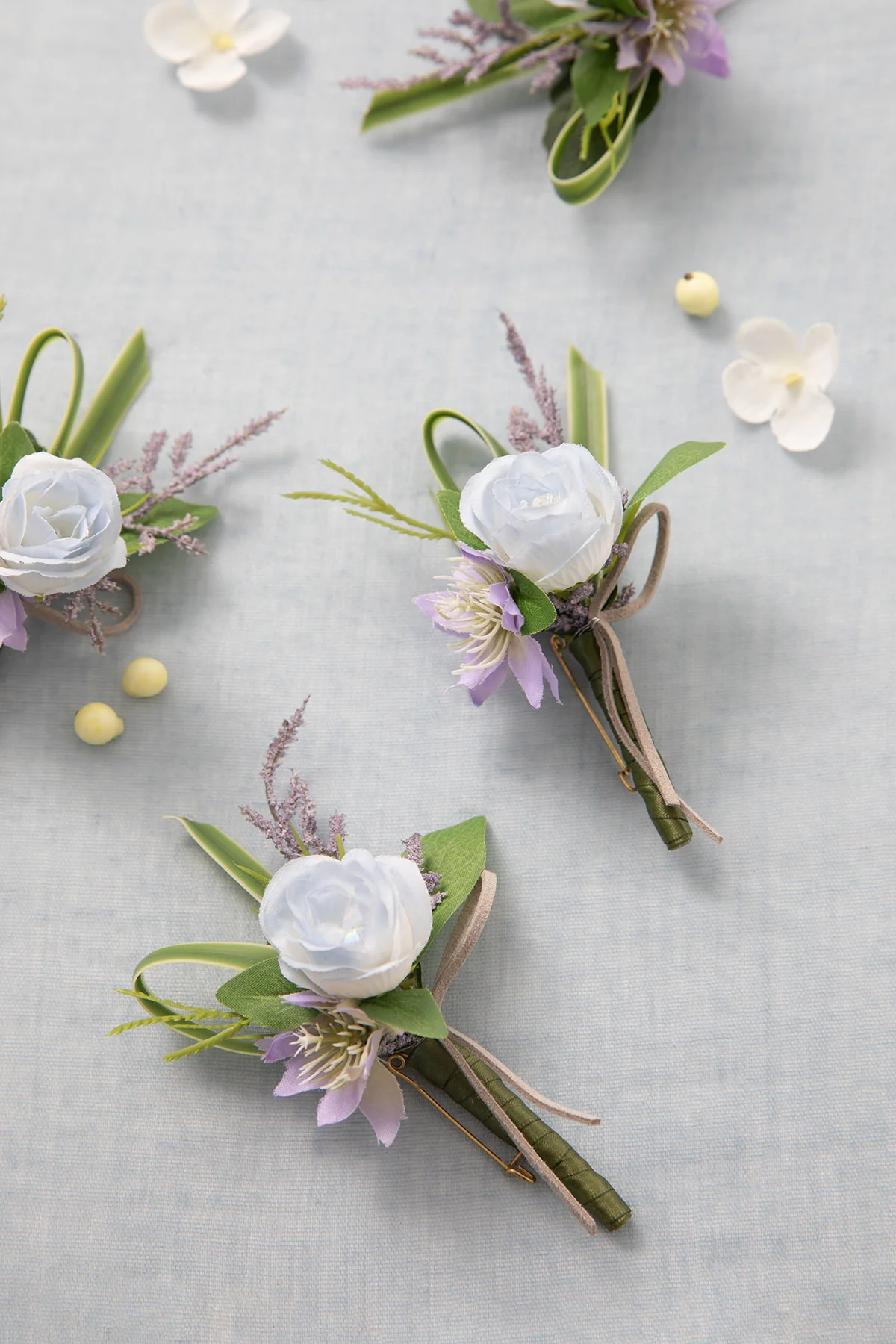 Boutonnieres for Guests in Ethereal Purple Dream | Clearance - Image 4