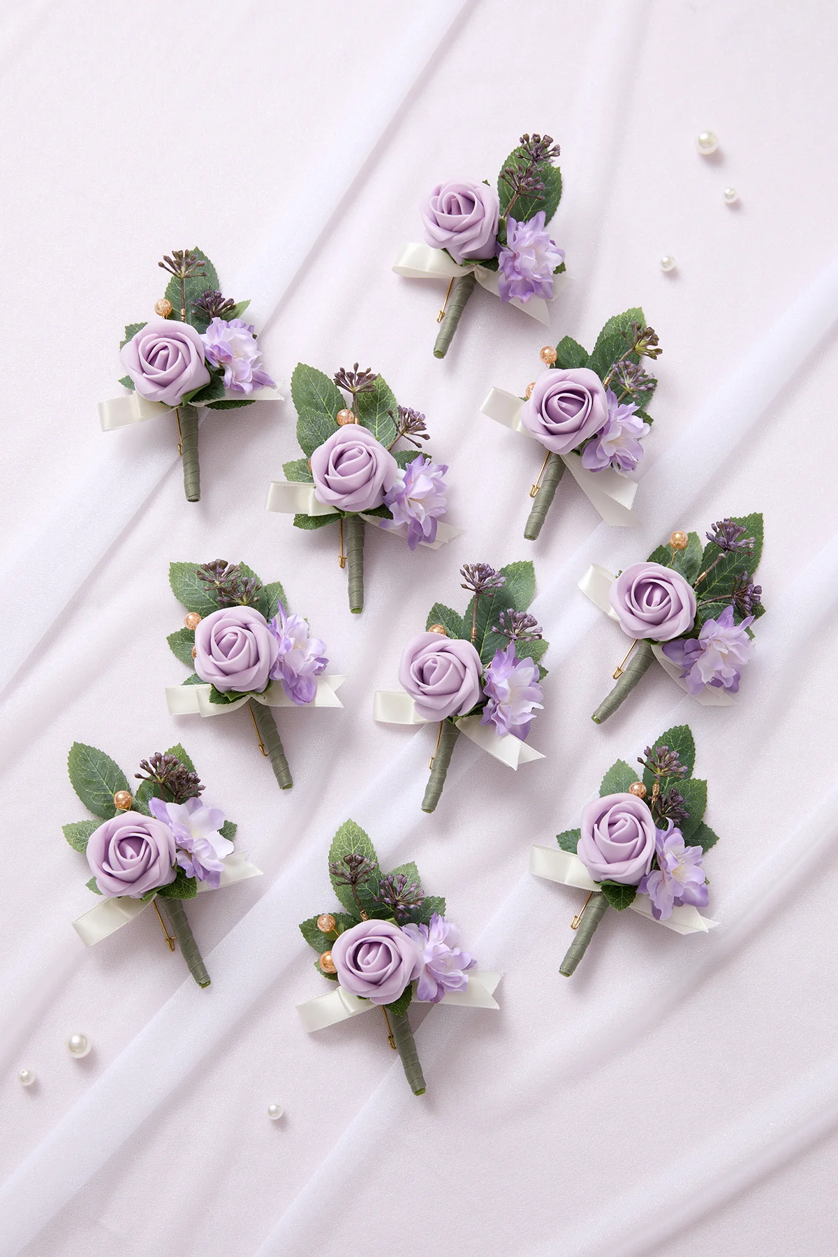 Boutonnieres for Guests in Lilac - Image 2