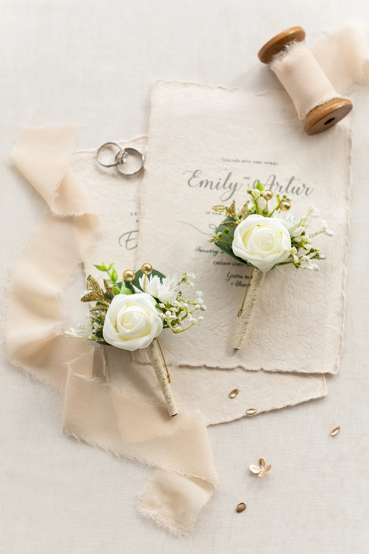 Boutonnieres in Ivory (Set of 2) - Image 4