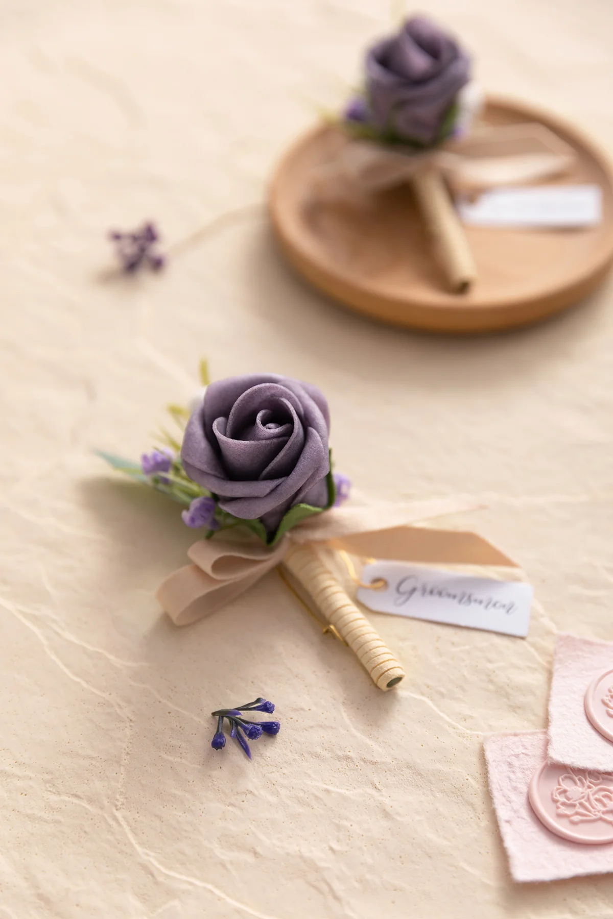 Boutonnieres in Lilac - Image 9