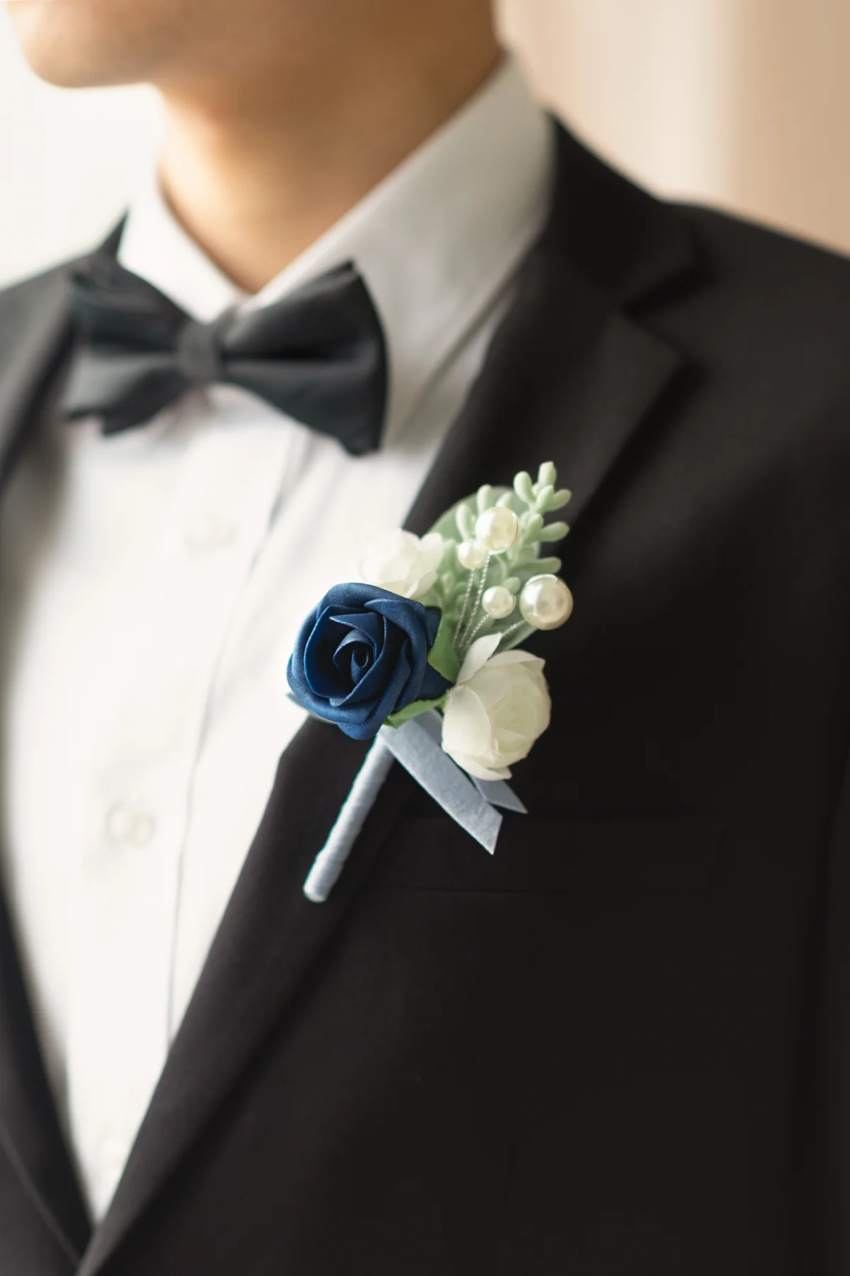 Boutonnieres in Noble Navy Blue (Set of 6) - Image 3