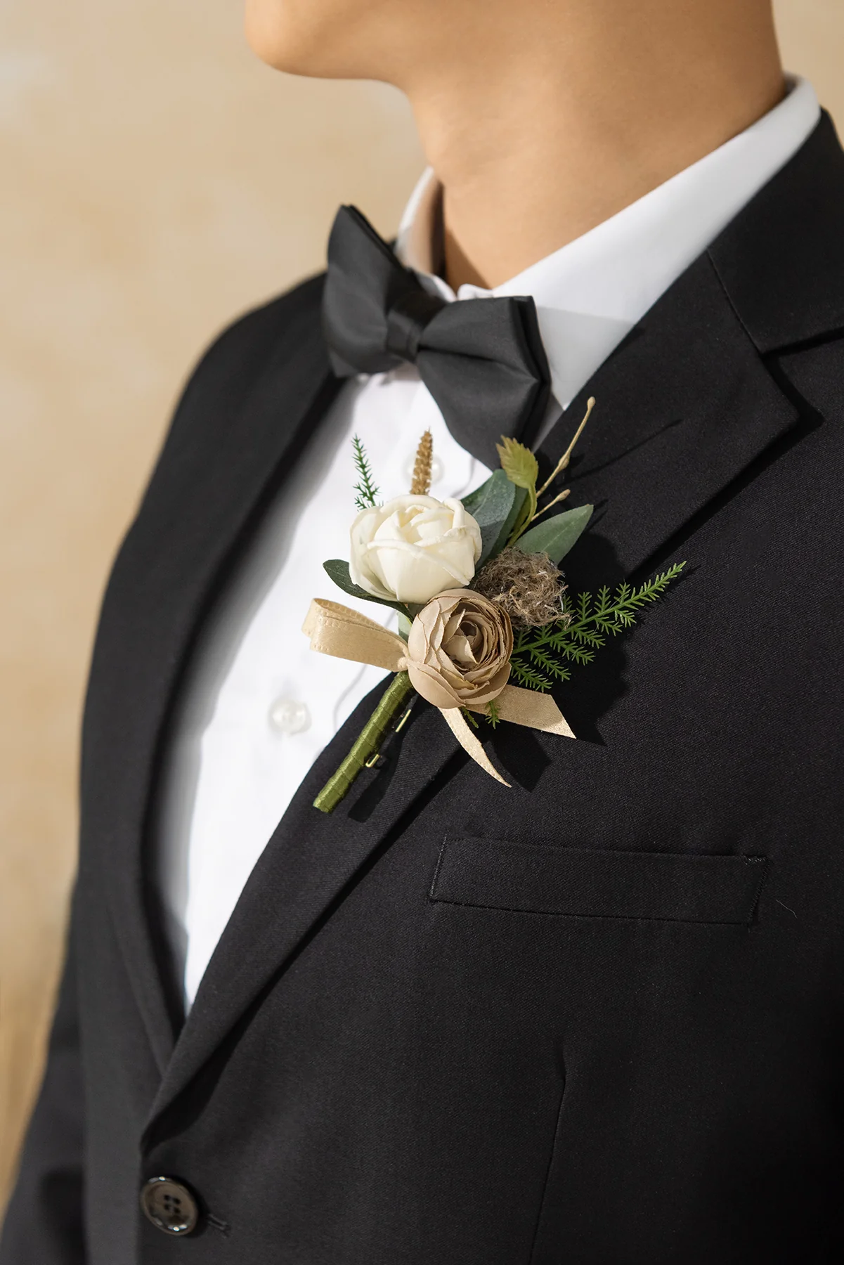 Boutonnieres in White & Beige - Image 2
