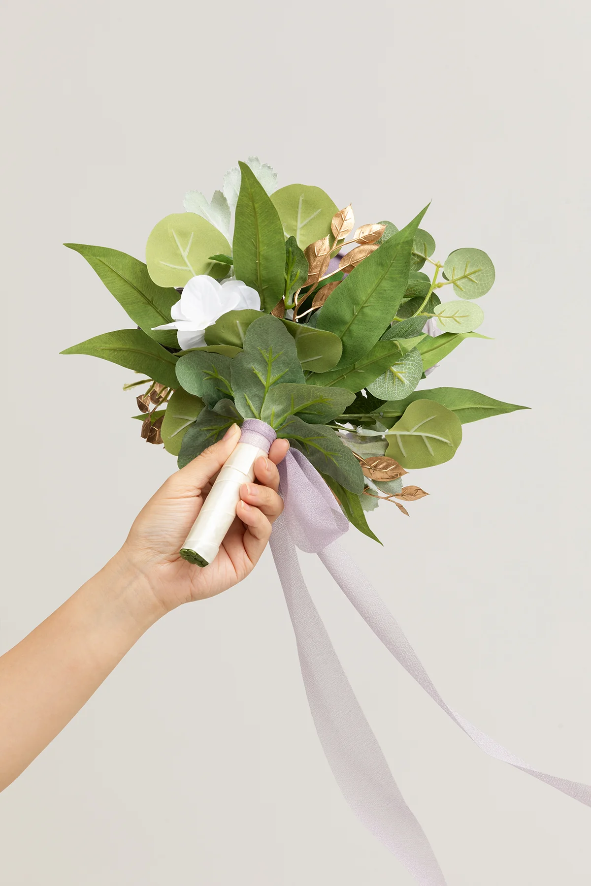 Bridesmaid Posy in Lilac - Image 7
