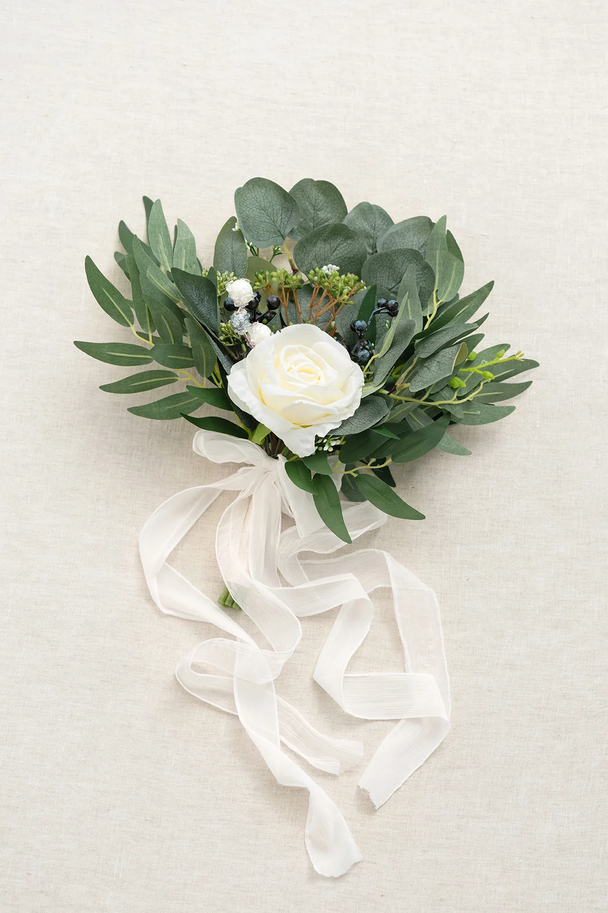 Bridesmaid Posy in Natural Whites - Image 8