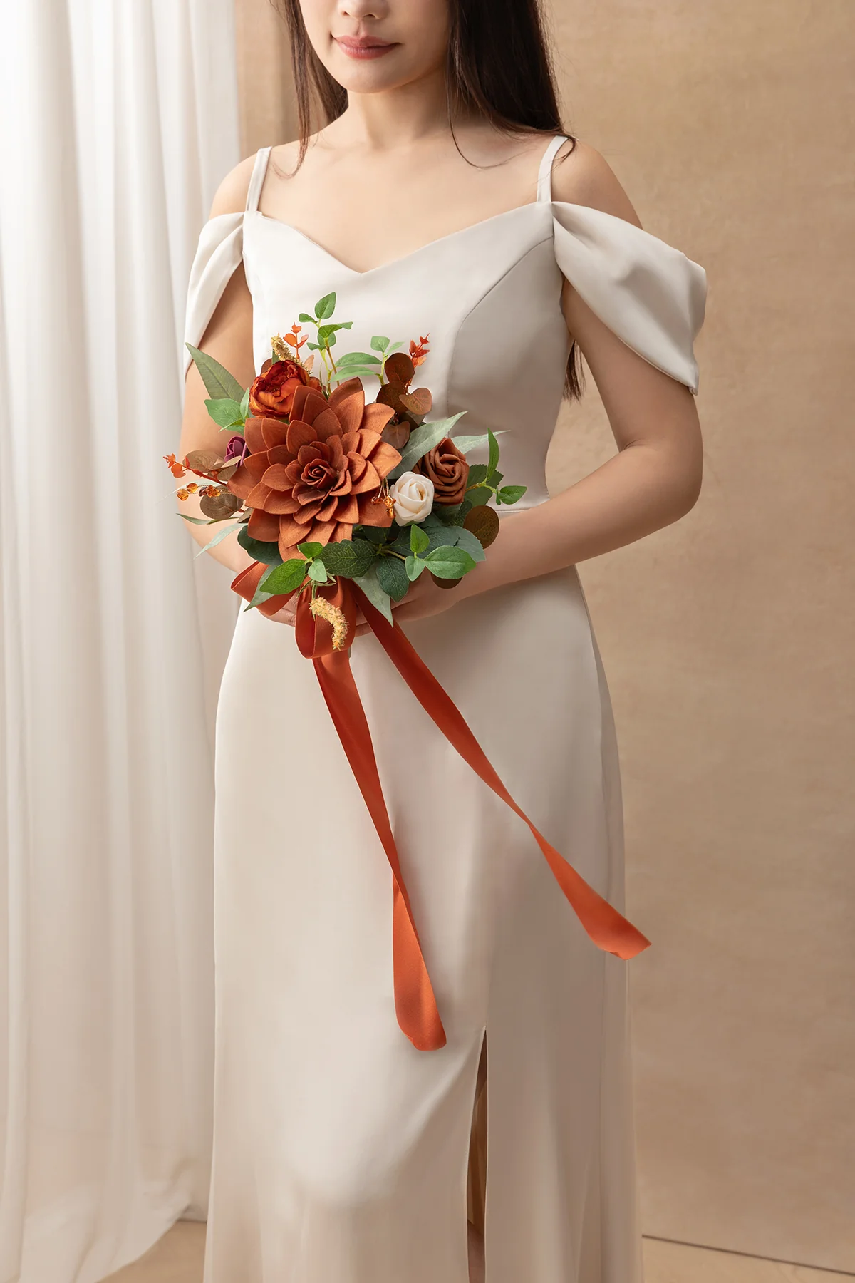 Bridesmaid Posy in Terracotta | Clearance - Image 2