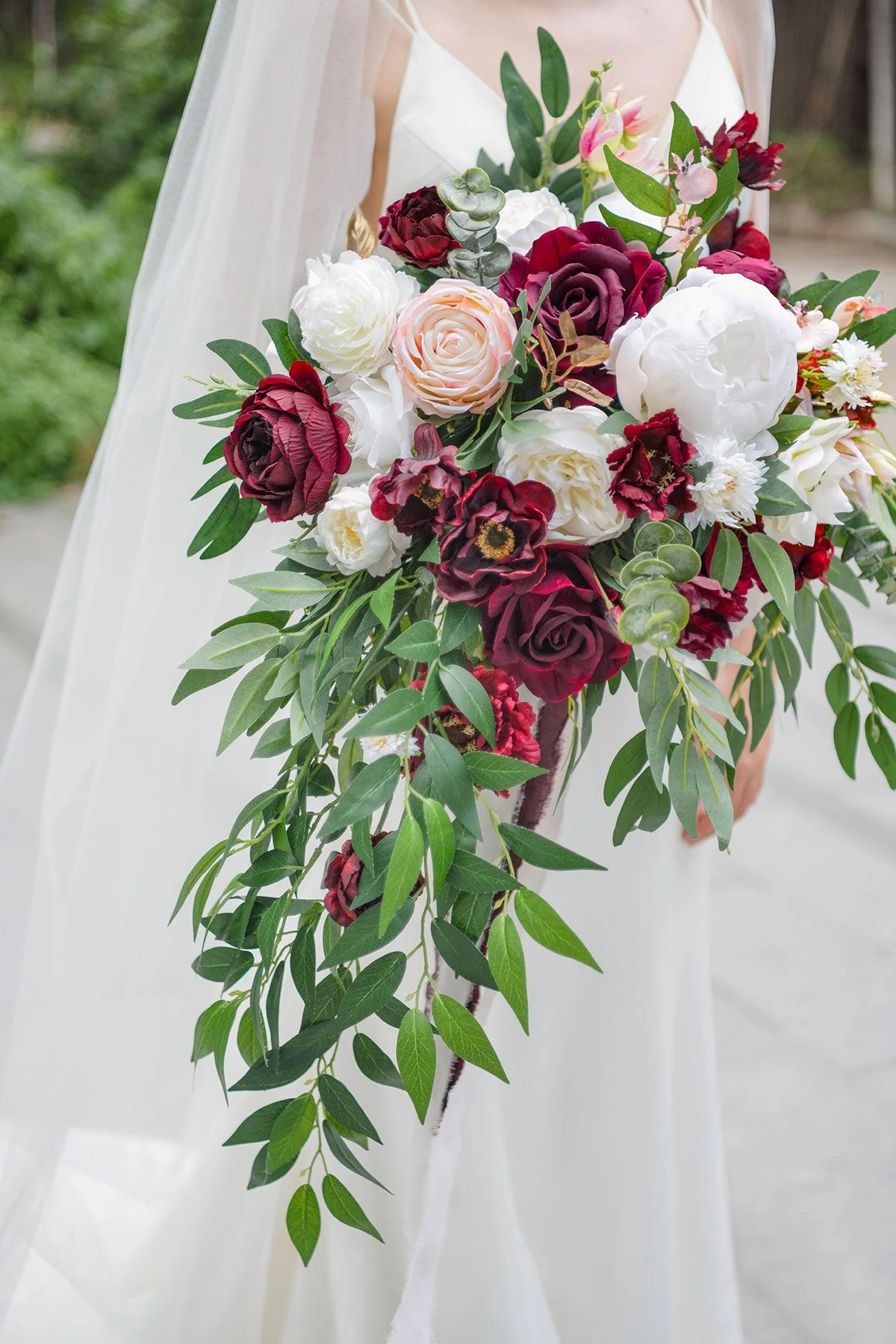 DIY Supporting Flower Boxes in Romantic Marsala - Image 43