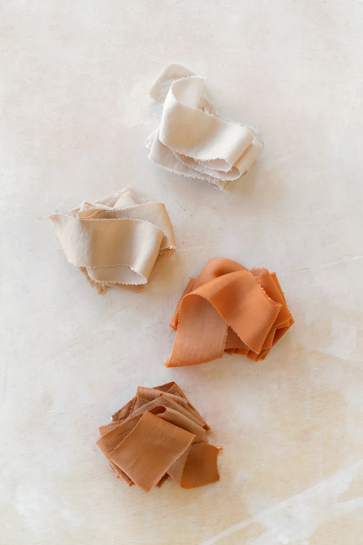Sheer Frayed Chiffon Ribbons 1.5" w x 4.5ft - Ombre Colors - Image 5
