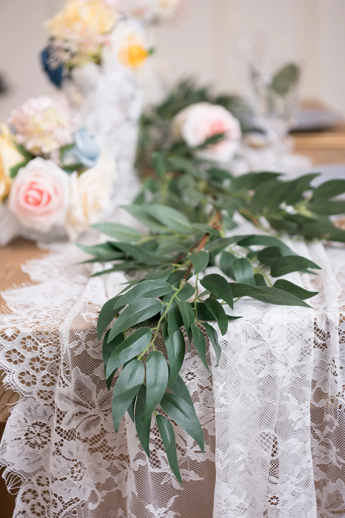 5.9ft Willow Leaf Greenery Garland - Image 6