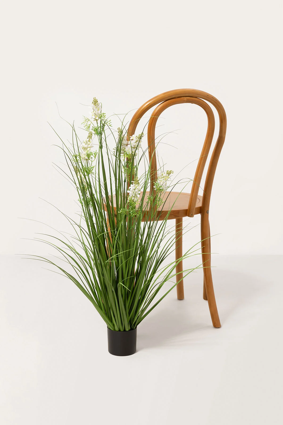 Lush Maiden Grass Meadow in White & Green - Image 6