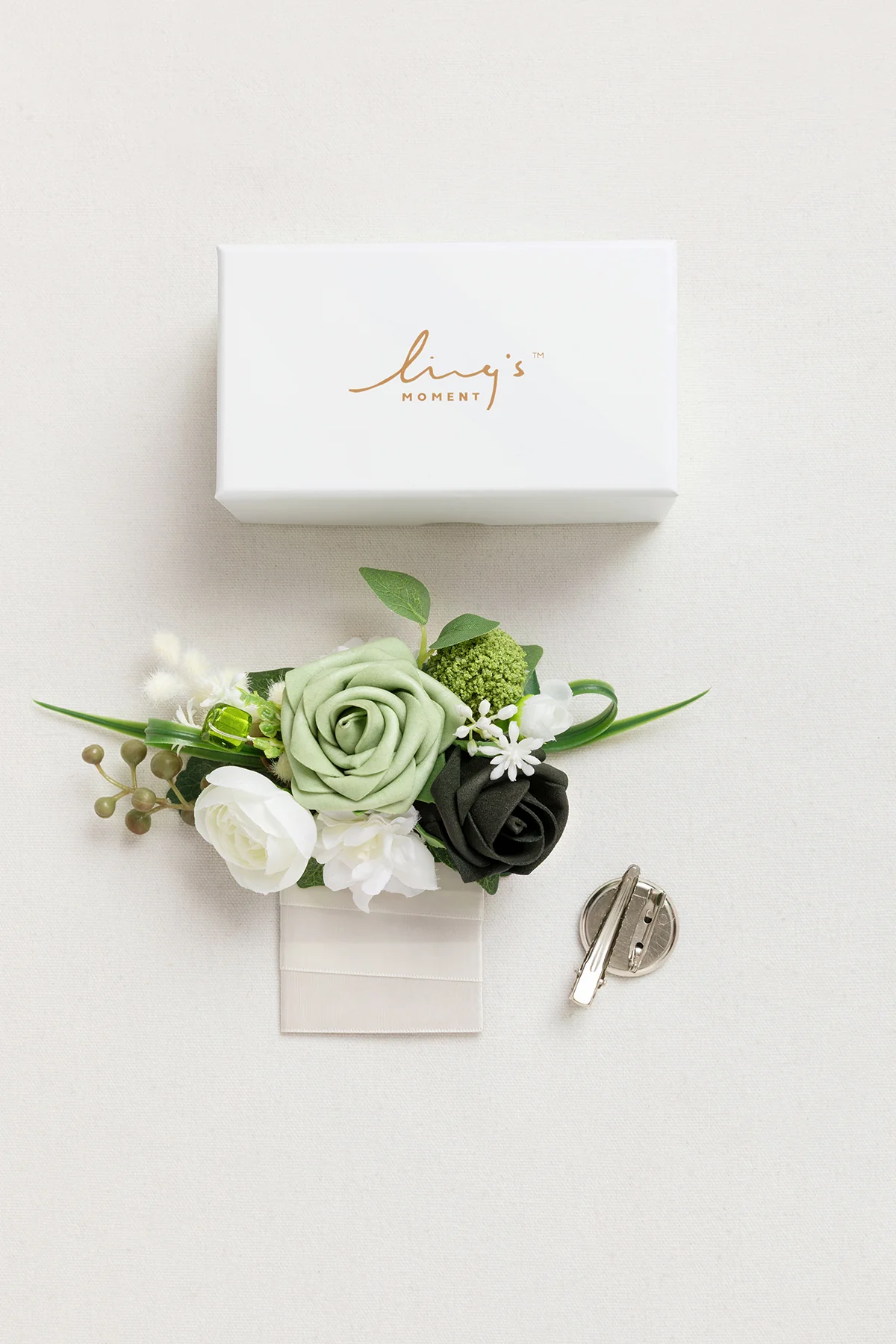 Pocket Square Boutonniere for Groom in Emerald & Tawny Beige - Image 4