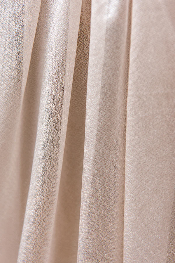 Romantic Sheer Table Runner 29" w x 10ft | Clearance - Image 3