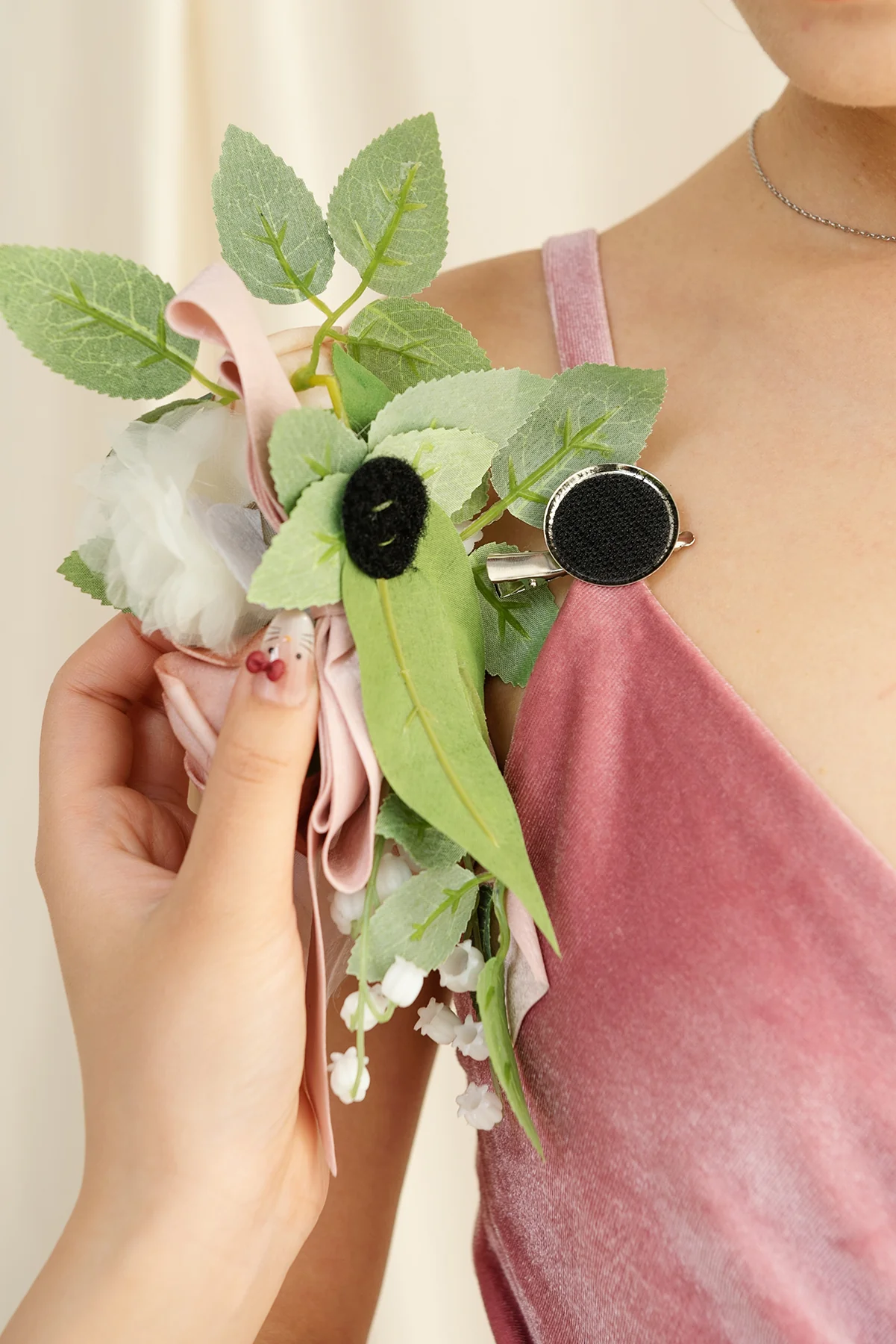 Shoulder Corsages in Dusty Rose & Cream | Clearance - Image 6