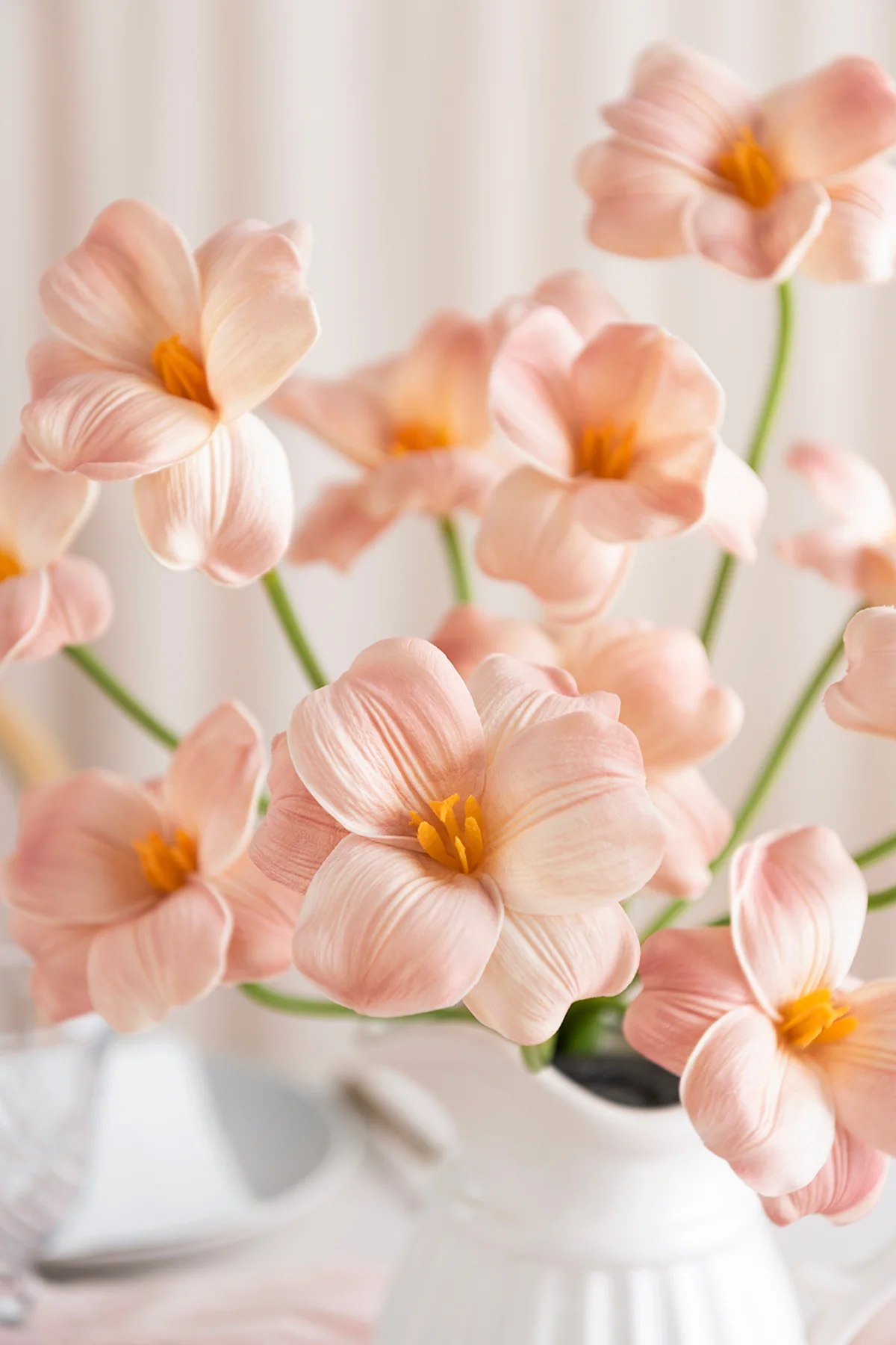 Tulips with Stem - Image 2