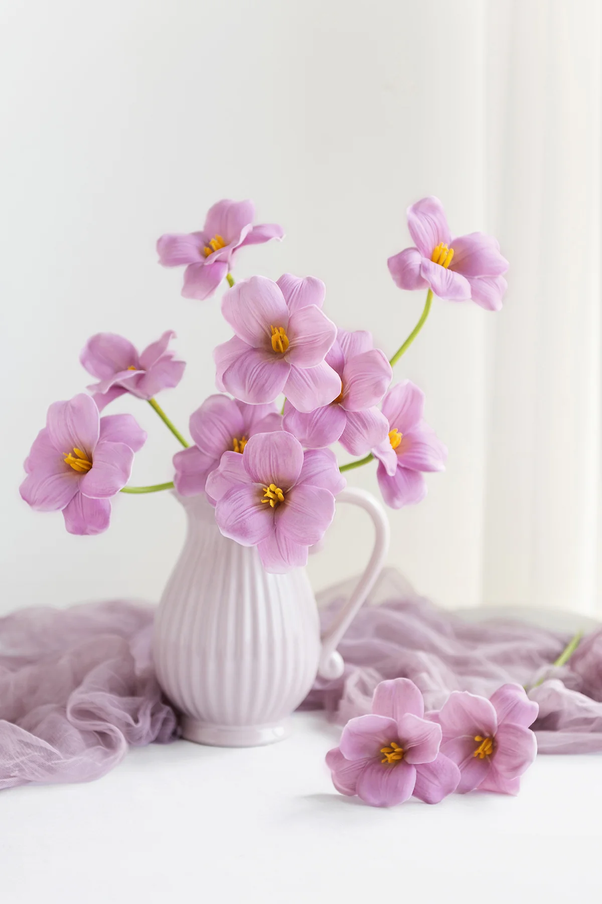 Tulips with Stem - Image 4
