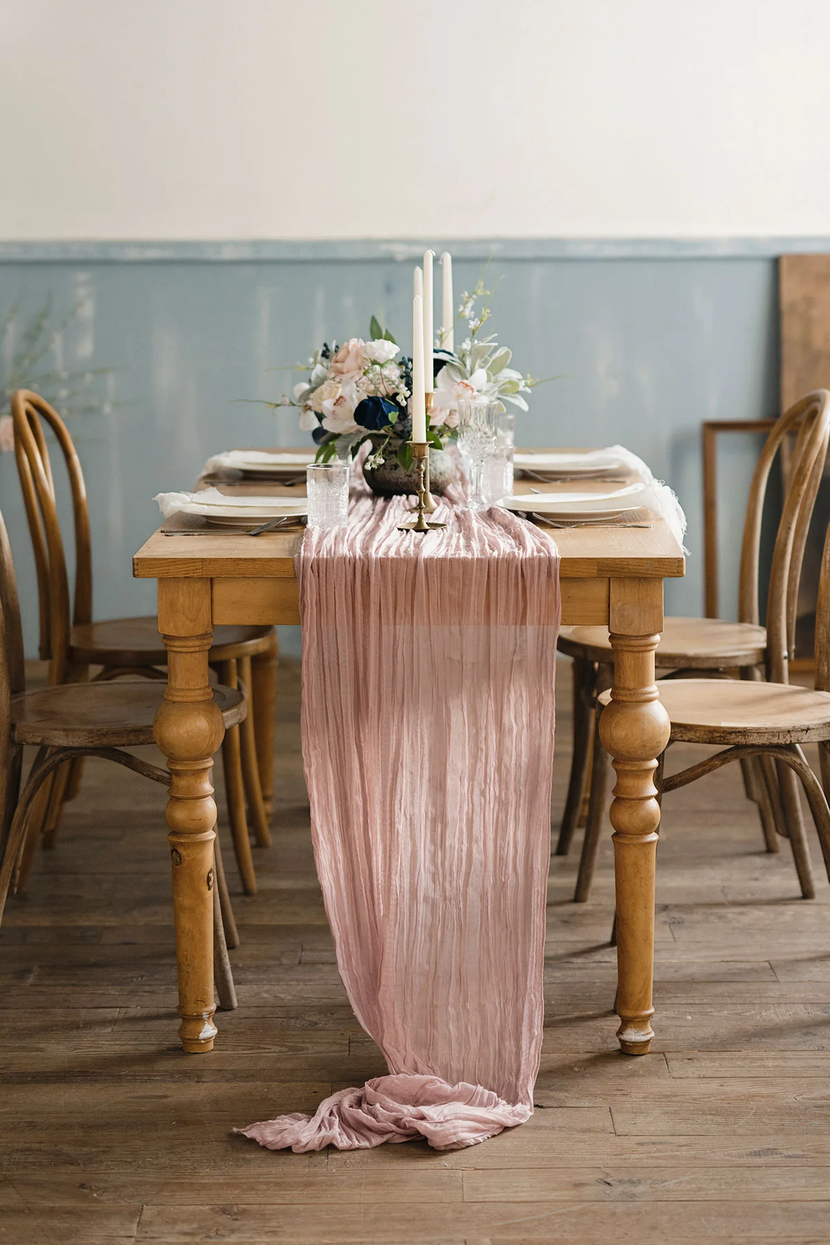 Table Linens in Dusty Rose & Navy - Image 9